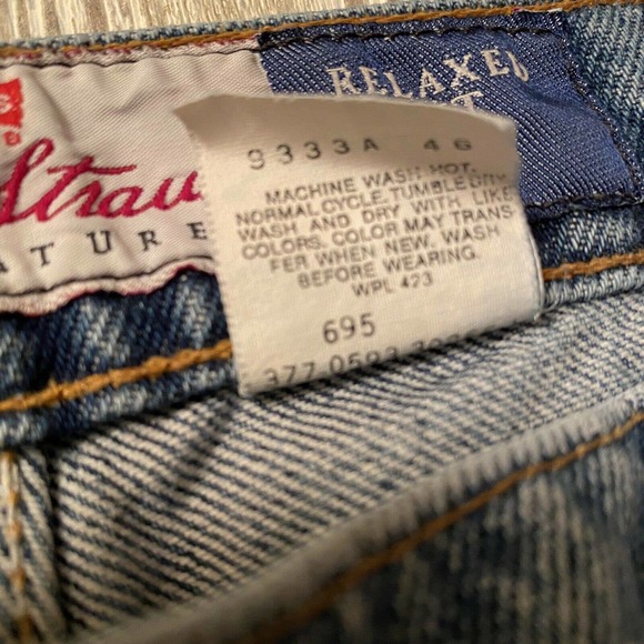 Vintage ‘93 Levis 540 Relaxed Fit Jeans 42x32 - Picture 4 of 10